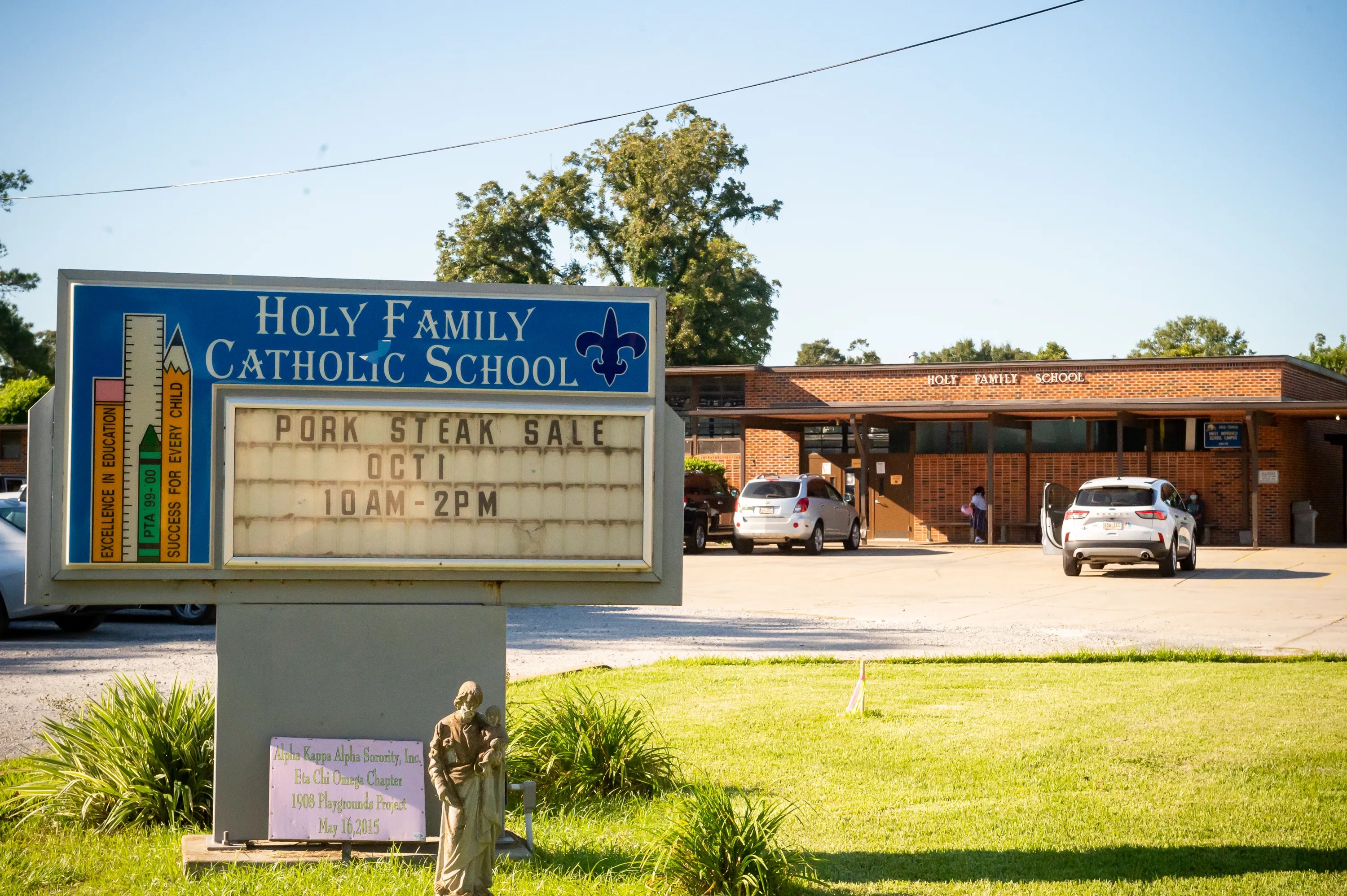 Holy Family Catholic School