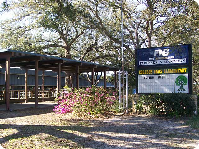 College Oaks Elementary
